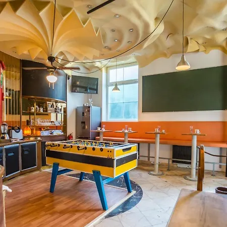 Npoznam * Λιουμπλιάνα