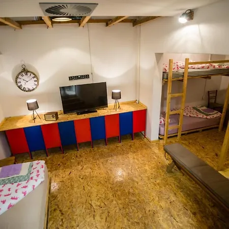 Хостел Npoznam